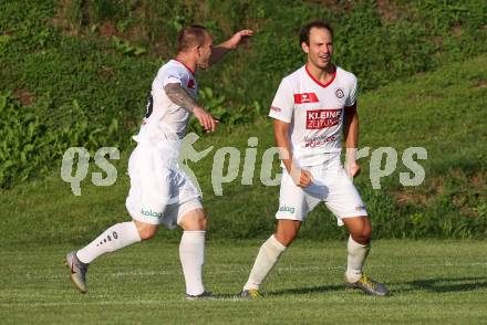 Fussball Kaerntner Liga. Maria Saal gegen Treibach.  Torjubel Bernhard Walzl, Andreas Bernhard Schritliser (Maria Saal). Maria Saal, am 10.8.2019.
Foto: Kuess
www.qspictures.net
---
pressefotos, pressefotografie, kuess, qs, qspictures, sport, bild, bilder, bilddatenbank