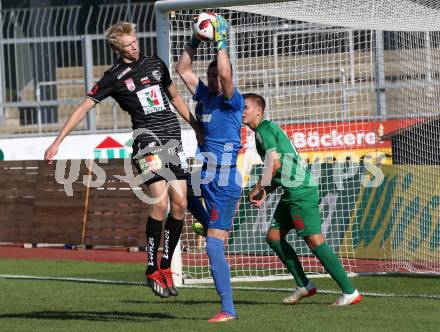 Fussball Regionalliga. RZ Pellets WAC Amateure gegen Wels FC. Raphael Schifferl,  (WAC), Marsel Caka (Wels). Wolfsberg, am 10.8.2019.
Foto: Kuess
www.qspictures.net
---
pressefotos, pressefotografie, kuess, qs, qspictures, sport, bild, bilder, bilddatenbank
