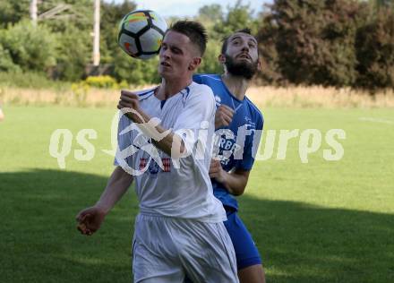 Fussball 2. KLasse C. SG Krumpendorf/Poertschach gegen Himmelberg.  Pascal Pirker,  (Krumpendorf), Christoph Ernst Ebner (Himmelberg). Krumpendorf, am 11.8.2019.
Foto: Kuess
www.qspictures.net
---
pressefotos, pressefotografie, kuess, qs, qspictures, sport, bild, bilder, bilddatenbank