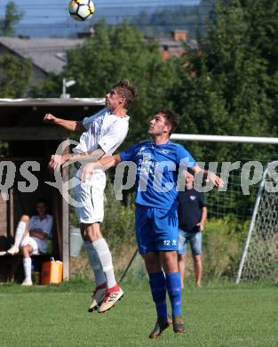 Fussball 2. KLasse C. SG Krumpendorf/Poertschach gegen Himmelberg.  Fabian Gerhard Karner,  (Krumpendorf), Philipp Georg Fischer (Himmelberg). Krumpendorf, am 11.8.2019.
Foto: Kuess
www.qspictures.net
---
pressefotos, pressefotografie, kuess, qs, qspictures, sport, bild, bilder, bilddatenbank