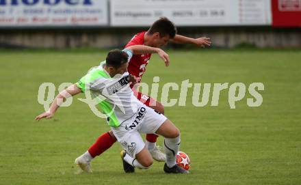 Fussball Kaerntner Liga. Feldkirchen SV gegen SAK.  Mario Antunovic, (Feldkirchen), Musa Mevmedoski  (SAK). Feldkirchen, am 17.8.2019.
Foto: Kuess
www.qspictures.net
---
pressefotos, pressefotografie, kuess, qs, qspictures, sport, bild, bilder, bilddatenbank
