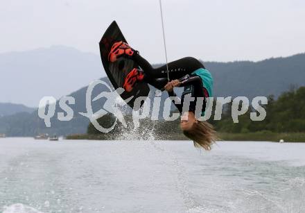 Wakeboard.   Mara Salmina. Poertschach, am 15.6.2019.
Foto: Kuess
---
pressefotos, pressefotografie, kuess, qs, qspictures, sport, bild, bilder, bilddatenbank