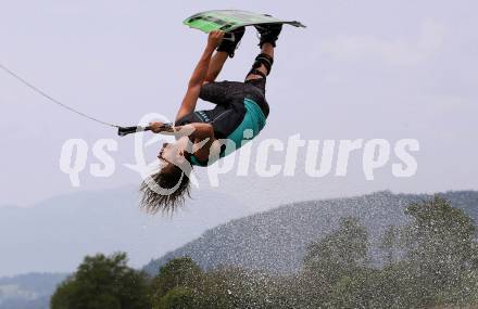 Wakeboard.  Nico Juritsch. Poertschach, am 15.6.2019.
Foto: Kuess
---
pressefotos, pressefotografie, kuess, qs, qspictures, sport, bild, bilder, bilddatenbank