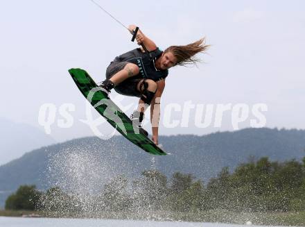Wakeboard.  Nico Juritsch. Poertschach, am 15.6.2019.
Foto: Kuess
---
pressefotos, pressefotografie, kuess, qs, qspictures, sport, bild, bilder, bilddatenbank