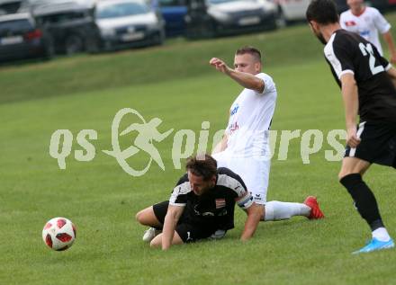 Fussball. Kaerntner Liga. Maria Saal gegen Dellach/Gail.  Zoran Jorgic (Maria Saal),  Maximilian Wastian  (Dellach). Maria Saal, 24.8.2019.
Foto: Kuess
www.qspictures.net
---
pressefotos, pressefotografie, kuess, qs, qspictures, sport, bild, bilder, bilddatenbank