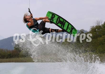 Wakeboard.  Nico Juritsch. Poertschach, am 15.6.2019.
Foto: Kuess
---
pressefotos, pressefotografie, kuess, qs, qspictures, sport, bild, bilder, bilddatenbank
