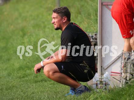Fussball 2. KLasse D. SG SV Magdalensberg/ASKOE Poggersdorf Youngstars gegen KAC B Juniors.  Trainer Juergen Kampel (KAC). Poggersdorf, am 25.8.2019.
Foto: Kuess
www.qspictures.net
---
pressefotos, pressefotografie, kuess, qs, qspictures, sport, bild, bilder, bilddatenbank