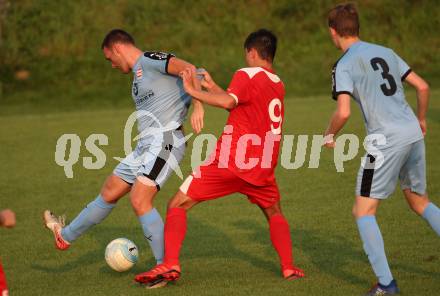 Fussball 2. KLasse D. SG SV Magdalensberg/ASKOE Poggersdorf Youngstars gegen KAC B Juniors. Claudio Fasser-Lindenthal,  (Magdalensberg/Poggersdorf), Raphael Kassler  (KAC). Poggersdorf, am 25.8.2019.
Foto: Kuess
www.qspictures.net
---
pressefotos, pressefotografie, kuess, qs, qspictures, sport, bild, bilder, bilddatenbank