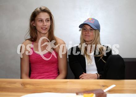 Snowboard. Anna Gasser, Schwester Eva. Homestory. Millstatt, 23.7.2018.
Foto: Kuess
---
pressefotos, pressefotografie, kuess, qs, qspictures, sport, bild, bilder, bilddatenbank