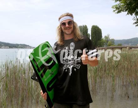 Wakeboard.  Nico Juritsch. Poertschach, am 15.6.2019.
Foto: Kuess
---
pressefotos, pressefotografie, kuess, qs, qspictures, sport, bild, bilder, bilddatenbank