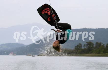 Wakeboard.   Mara Salmina. Poertschach, am 15.6.2019.
Foto: Kuess
---
pressefotos, pressefotografie, kuess, qs, qspictures, sport, bild, bilder, bilddatenbank