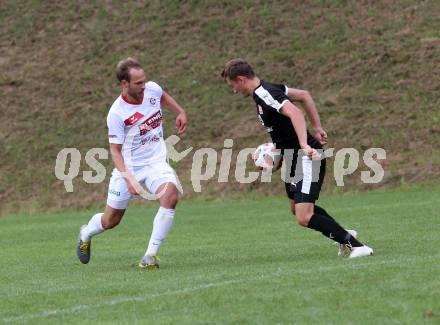 Fussball. Kaerntner Liga. Maria Saal gegen Dellach/Gail. Bernhard Walzl  (Maria Saal),   Gabriel Umfahrer (Dellach). Maria Saal, 24.8.2019.
Foto: Kuess
www.qspictures.net
---
pressefotos, pressefotografie, kuess, qs, qspictures, sport, bild, bilder, bilddatenbank