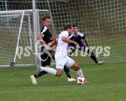 Fussball. Kaerntner Liga. Maria Saal gegen Dellach/Gail.  Bernhard Walzl (Maria Saal),  Gabriel Umfahrer (Dellach). Maria Saal, 24.8.2019.
Foto: Kuess
www.qspictures.net
---
pressefotos, pressefotografie, kuess, qs, qspictures, sport, bild, bilder, bilddatenbank