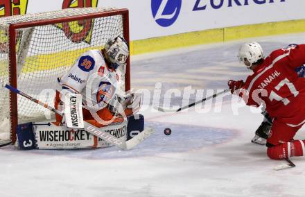 Eishockey, Europa Champions Hockey League.  KAC gegen Tappara Tampere (Finnland). Manuel Ganahl,  (KAC),  Christian Heljanko (Tappara Tampere). Klagenfurt, am 29.8.2019.
Foto: Kuess
www.qspictures.net
---
pressefotos, pressefotografie, kuess, qs, qspictures, sport, bild, bilder, bilddatenbank