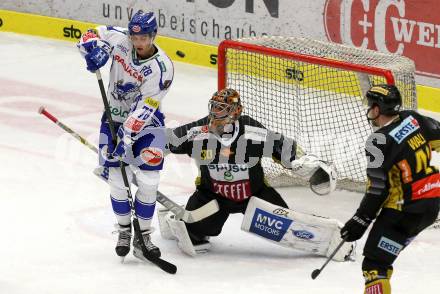 EBEL. Eishockey Bundesliga. EC VSV gegen spusu Vienna Capitals.  Felix Maxa, (VSV), Ryan Zapolski, Alex Wall  (Vienna Capitals). Villach, am 20.9.2019.
Foto: Kuess
www.qspictures.net
---
pressefotos, pressefotografie, kuess, qs, qspictures, sport, bild, bilder, bilddatenbank