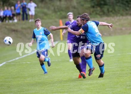 Fussball. 1. Klasse D. Eisenkappel gegem Globasnitz.  Edin Avdic (Eisenkappel), Fabian Lukas Dumpelnik  (Globasnitz). Eisenkappel, 21.9.2019.  
Foto: Kuess
www.qspictures.net
---
pressefotos, pressefotografie, kuess, qs, qspictures, sport, bild, bilder, bilddatenbank