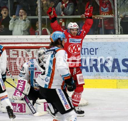 EBEL. Eishockey Bundesliga. KAC gegen	EHC Liwest Black Wings Linz. Torjubel Matthew Neal (KAC). Klagenfurt, am 29.9.2019.
Foto: Kuess
www.qspictures.net

---
pressefotos, pressefotografie, kuess, qs, qspictures, sport, bild, bilder, bilddatenbank