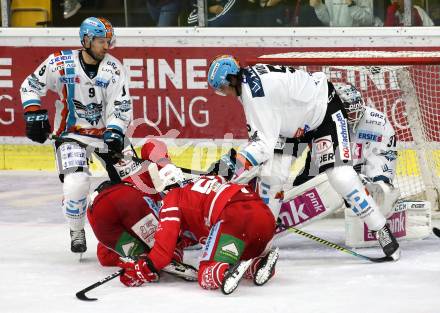 EBEL. Eishockey Bundesliga. KAC gegen	EHC Liwest Black Wings Linz. Andrew Jacob Kozek, Matthew Neal, (KAC), Schofield Rick, Wolf Raphael (Linz). Klagenfurt, am 29.9.2019.
Foto: Kuess
www.qspictures.net

---
pressefotos, pressefotografie, kuess, qs, qspictures, sport, bild, bilder, bilddatenbank