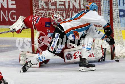 EBEL. Eishockey Bundesliga. KAC gegen	EHC Liwest Black Wings Linz. Lars Haugen (KAC), Schofield Rick (Linz). Klagenfurt, am 29.9.2019.
Foto: Kuess
www.qspictures.net

---
pressefotos, pressefotografie, kuess, qs, qspictures, sport, bild, bilder, bilddatenbank