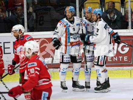 EBEL. Eishockey Bundesliga. KAC gegen	EHC Liwest Black Wings Linz.  Torjubel Schofield Rick, Lebler Brian, Roach Josh, (Linz). Klagenfurt, am 29.9.2019.
Foto: Kuess
www.qspictures.net

---
pressefotos, pressefotografie, kuess, qs, qspictures, sport, bild, bilder, bilddatenbank