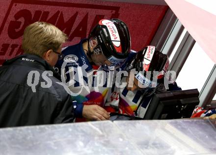 EBEL. Eishockey Bundesliga. KAC gegen	EHC Liwest Black Wings Linz. Videobeweis. Klagenfurt, am 29.9.2019.
Foto: Kuess
www.qspictures.net

---
pressefotos, pressefotografie, kuess, qs, qspictures, sport, bild, bilder, bilddatenbank