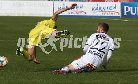 Fussball Bundesliga. RZ Pellets WAC gegen spusu SKN St. Poelten. Dominik Baumgartner,  (WAC), Husein Balic (St. Poelten). Wolfsberg, am 6.10.2019.
Foto: Kuess
www.qspictures.net

---
pressefotos, pressefotografie, kuess, qs, qspictures, sport, bild, bilder, bilddatenbank