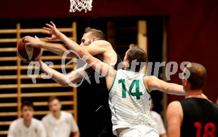 Basketball 2. Bundesliga. Grunddurchgang 3. Runde. KOS Celovec gegen Mistelbach Mustangs. Lovro Fizuleto,  (KOS Celovec),  Jakub Krakovic (Mustangs). Klagenfurt, am 5.10.2019.
Foto: Kuess
www.qspictures.net

---
pressefotos, pressefotografie, kuess, qs, qspictures, sport, bild, bilder, bilddatenbank