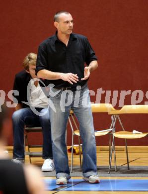 Basketball 2. Bundesliga. Grunddurchgang 3. Runde. KOS Celovec gegen Mistelbach Mustangs. Trainer Martin Weissenboeck (Mustangs). Klagenfurt, am 5.10.2019.
Foto: Kuess
www.qspictures.net

---
pressefotos, pressefotografie, kuess, qs, qspictures, sport, bild, bilder, bilddatenbank