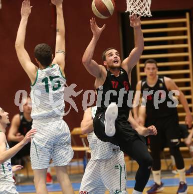 Basketball 2. Bundesliga. Grunddurchgang 3. Runde. KOS Celovec gegen Mistelbach Mustangs. Riad Dzigal,  (KOS Celovec), Michal Jedovnicky (Mustangs). Klagenfurt, am 5.10.2019.
Foto: Kuess
www.qspictures.net

---
pressefotos, pressefotografie, kuess, qs, qspictures, sport, bild, bilder, bilddatenbank