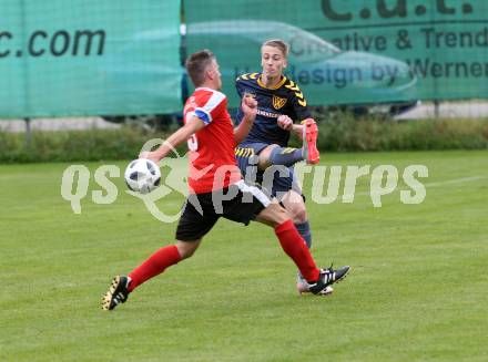 Fussball. 2. Klasse B. SG SK WeiÃenstein/SV Toeplitsch gegen Gitschtal.  Heimo Unterdorfer (WeiÃenstein), Christian Flaschberger  (Gitschtal.). WeiÃenstein, 5.10.2019.
Foto: Kuess
www.qspictures.net
---
pressefotos, pressefotografie, kuess, qs, qspictures, sport, bild, bilder, bilddatenbank