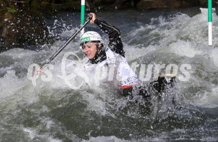 Wildwassersport. Kanu, Kajak. Nadine Weratschnig. Gurkerbruecke, am 6.10.2019.
Foto: Kuess
www.qspictures.net
---
pressefotos, pressefotografie, kuess, qs, qspictures, sport, bild, bilder, bilddatenbank
