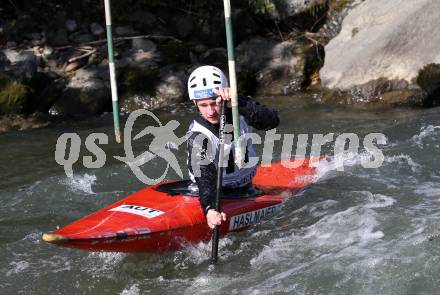 Wildwassersport. Kanu, Kajak. Timo Haselmaier-Muellneritsch. Gurkerbruecke, am 6.10.2019.
Foto: Kuess
www.qspictures.net
---
pressefotos, pressefotografie, kuess, qs, qspictures, sport, bild, bilder, bilddatenbank