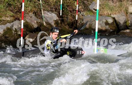 Wildwassersport. Kanu, Kajak. Felix Oschmautz. Gurkerbruecke, am 6.10.2019.
Foto: Kuess
www.qspictures.net
---
pressefotos, pressefotografie, kuess, qs, qspictures, sport, bild, bilder, bilddatenbank
