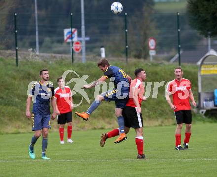 Fussball. 2. Klasse B. SG SK WeiÃenstein/SV Toeplitsch gegen Gitschtal.  Thomas Baumgartner (WeiÃenstein), Daniel Christian Zankl (Gitschtal.). WeiÃenstein, 5.10.2019.
Foto: Kuess
www.qspictures.net
---
pressefotos, pressefotografie, kuess, qs, qspictures, sport, bild, bilder, bilddatenbank