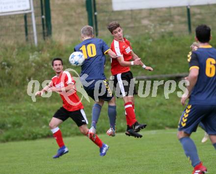 Fussball. 2. Klasse B. SG SK WeiÃenstein/SV Toeplitsch gegen Gitschtal.  Heimo Unterdorfer (WeiÃenstein), Marco Domenig (Gitschtal.). WeiÃenstein, 5.10.2019.
Foto: Kuess
www.qspictures.net
---
pressefotos, pressefotografie, kuess, qs, qspictures, sport, bild, bilder, bilddatenbank