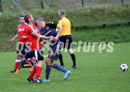 Fussball. 2. Klasse B. SG SK WeiÃenstein/SV Toeplitsch gegen Gitschtal.  Angelo Thomas Gasser (WeiÃenstein), Hannes Hubmann (Gitschtal.). WeiÃenstein, 5.10.2019.
Foto: Kuess
www.qspictures.net
---
pressefotos, pressefotografie, kuess, qs, qspictures, sport, bild, bilder, bilddatenbank