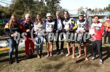 Wildwassersport. Kanu, Kajak. Valentina Dreier, Helmar Steindl, Nina Weratschnig, Antonia Oschmautz, Landeshauptmann Peter Kaiser, Felix Oschmautz. Mario Leitner, Nadine Weratschnig. Gurkerbruecke, am 6.10.2019.
Foto: Kuess
www.qspictures.net
---
pressefotos, pressefotografie, kuess, qs, qspictures, sport, bild, bilder, bilddatenbank