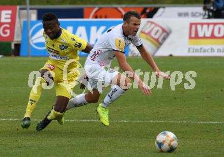 Fussball Bundesliga. RZ Pellets WAC gegen spusu SKN St. Poelten. Lukas Schmitz,  (WAC), Issiaka Ouedraogo (St. Poelten). Wolfsberg, am 6.10.2019.
Foto: Kuess
www.qspictures.net

---
pressefotos, pressefotografie, kuess, qs, qspictures, sport, bild, bilder, bilddatenbank