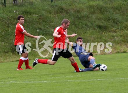 Fussball. 2. Klasse B. SG SK WeiÃenstein/SV Toeplitsch gegen Gitschtal.  Lukas Allmaier (WeiÃenstein), Hannes Hubmann (Gitschtal.). WeiÃenstein, 5.10.2019.
Foto: Kuess
www.qspictures.net
---
pressefotos, pressefotografie, kuess, qs, qspictures, sport, bild, bilder, bilddatenbank
