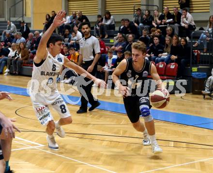 Basketball 2. Bundesliga. Grunddurchgang 4. Runde. Woerthersee Piraten gegen Guessing/Jennersdorf Blackbirds. Lukas Simoner (Piraten),  Bernhard Koch (Blackbirds). Klagenfurt, am 12.10.2019.
Foto: Kuess
www.qspictures.net

---
pressefotos, pressefotografie, kuess, qs, qspictures, sport, bild, bilder, bilddatenbank