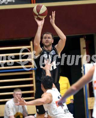 Basketball 2. Bundesliga. Grunddurchgang 4. Runde. Woerthersee Piraten gegen Guessing/Jennersdorf Blackbirds. Maximilian Kunovjanek (Piraten). Klagenfurt, am 12.10.2019.
Foto: Kuess
www.qspictures.net

---
pressefotos, pressefotografie, kuess, qs, qspictures, sport, bild, bilder, bilddatenbank