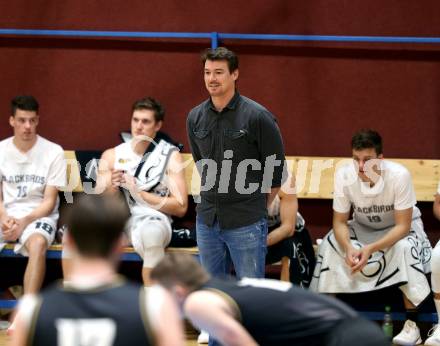 Basketball 2. Bundesliga. Grunddurchgang 4. Runde. Woerthersee Piraten gegen Guessing/Jennersdorf Blackbirds. Trainer Daniel Muellner (Blackbirds). Klagenfurt, am 12.10.2019.
Foto: Kuess
www.qspictures.net

---
pressefotos, pressefotografie, kuess, qs, qspictures, sport, bild, bilder, bilddatenbank