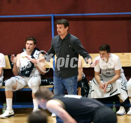 Basketball 2. Bundesliga. Grunddurchgang 4. Runde. Woerthersee Piraten gegen Guessing/Jennersdorf Blackbirds. Trainer Daniel Muellner (Blackbirds). Klagenfurt, am 12.10.2019.
Foto: Kuess
www.qspictures.net

---
pressefotos, pressefotografie, kuess, qs, qspictures, sport, bild, bilder, bilddatenbank