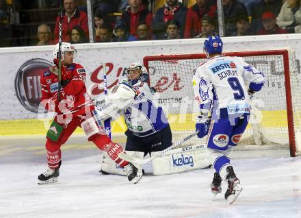 EBEL. Eishockey Bundesliga. KAC gegen	VSV. Neal Matthew (KAC), Maxwell Brandon, Schmidt Kevin (VSV). Klagenfurt, am 18.10.2019.
Foto: Kuess
www.qspictures.net

---
pressefotos, pressefotografie, kuess, qs, qspictures, sport, bild, bilder, bilddatenbank