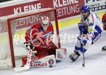 EBEL. Eishockey Bundesliga. KAC gegen	VSV. Madlener David (KAC), Collins Chris (VSV). Klagenfurt, am 18.10.2019.
Foto: Kuess
www.qspictures.net

---
pressefotos, pressefotografie, kuess, qs, qspictures, sport, bild, bilder, bilddatenbank