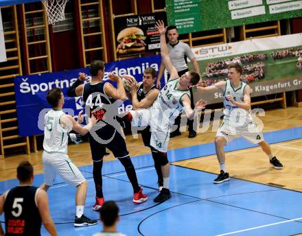Basketball 2. Bundesliga. Grunddurchgang 5. Runde. KOS Celovec gegen BBC Nord Dragonz. Andi Smrtnik, Lovro Fizuleto, Samuel Seher (KOS Celovec),  Fuad Memcic, Filip Mileta (Nord Dragonz). Klagenfurt, am 19.10.2019.
Foto: Kuess
www.qspictures.net

---
pressefotos, pressefotografie, kuess, qs, qspictures, sport, bild, bilder, bilddatenbank