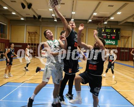 Basketball 2. Bundesliga. Grunddurchgang 5. Runde. KOS Celovec gegen BBC Nord Dragonz. Andi Smrtnik (KOS Celovec), Filip Mileta (Nord Dragonz). Klagenfurt, am 19.10.2019.
Foto: Kuess
www.qspictures.net

---
pressefotos, pressefotografie, kuess, qs, qspictures, sport, bild, bilder, bilddatenbank