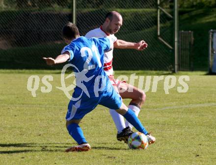 Fussball. 2. Klasse D. St. Paul gegen Maria Rojach. Philipp Unterluggauer  (St. Paul), Jan Mlinar (Maria Rojach). St. Paul, am 12.10.2019.
Foto: Kuess
www.qspictures.net

---
pressefotos, pressefotografie, kuess, qs, qspictures, sport, bild, bilder, bilddatenbank