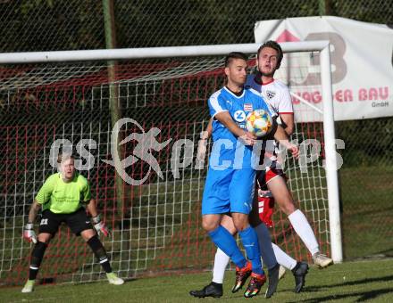 Fussball. 2. Klasse D. St. Paul gegen Maria Rojach. Marcel Hartl (St. Paul),  Dragan Ljubanic (Maria Rojach). St. Paul, am 12.10.2019.
Foto: Kuess
www.qspictures.net

---
pressefotos, pressefotografie, kuess, qs, qspictures, sport, bild, bilder, bilddatenbank