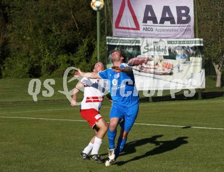Fussball. 2. Klasse D. St. Paul gegen Maria Rojach. 	Markus Mahkovec  (St. Paul),  Ceru Nace (Maria Rojach). St. Paul, am 12.10.2019.
Foto: Kuess
www.qspictures.net

---
pressefotos, pressefotografie, kuess, qs, qspictures, sport, bild, bilder, bilddatenbank